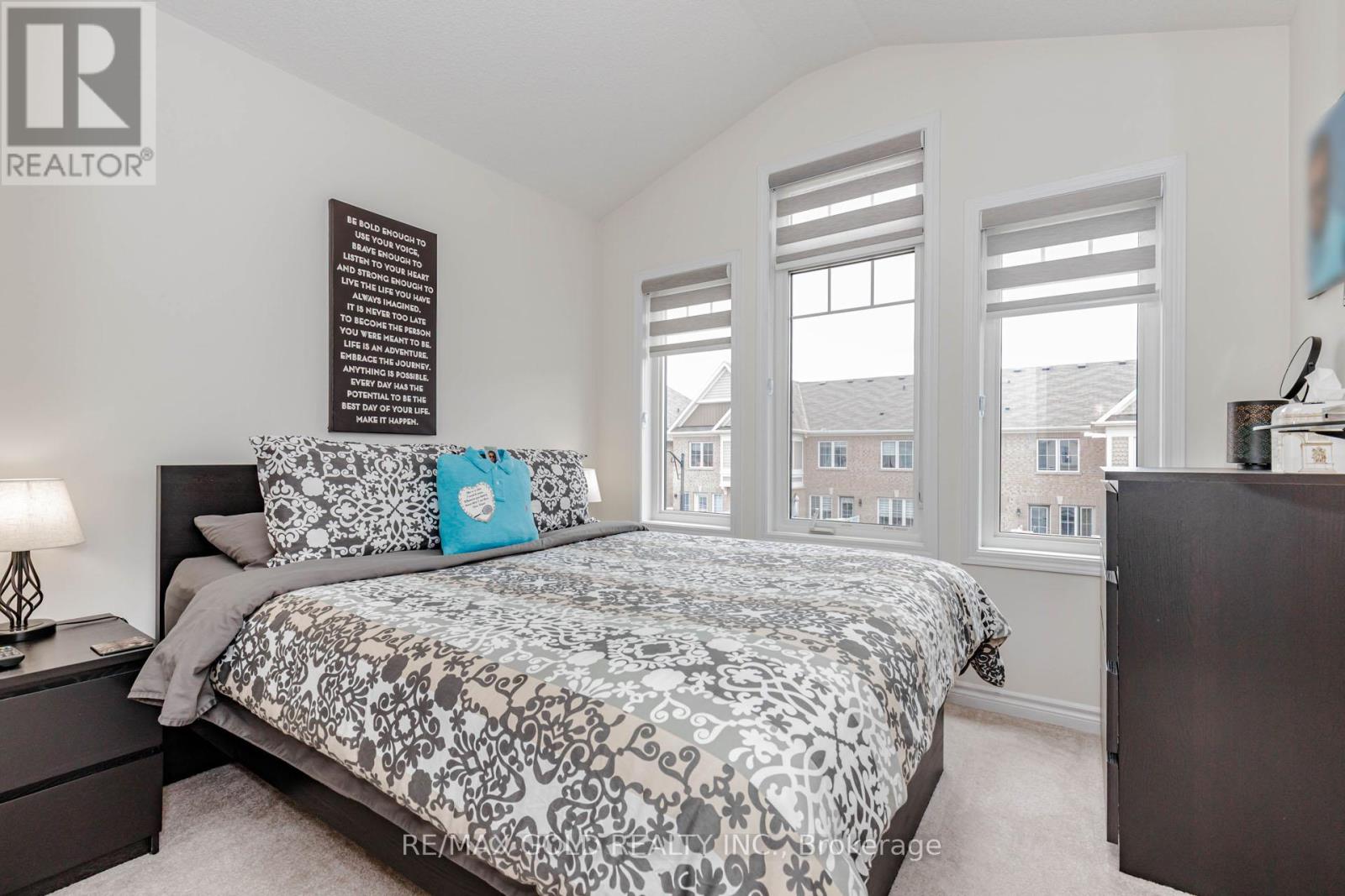 283 CASSON POINT - 38