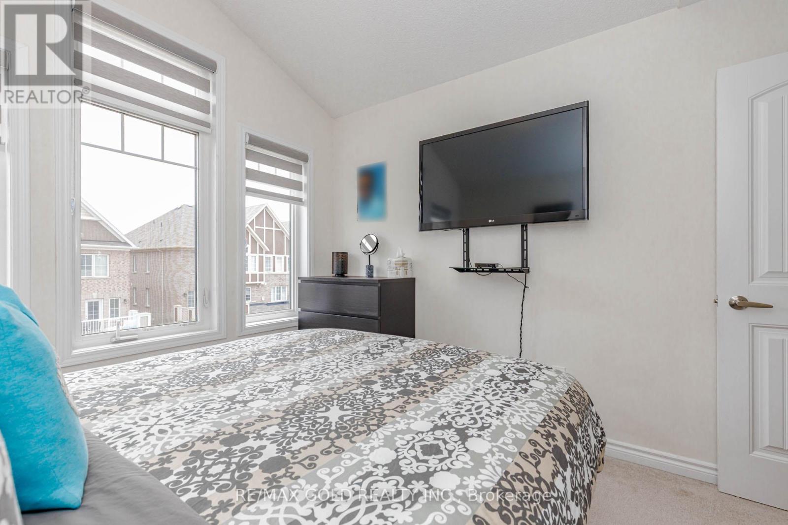 283 CASSON POINT - 40