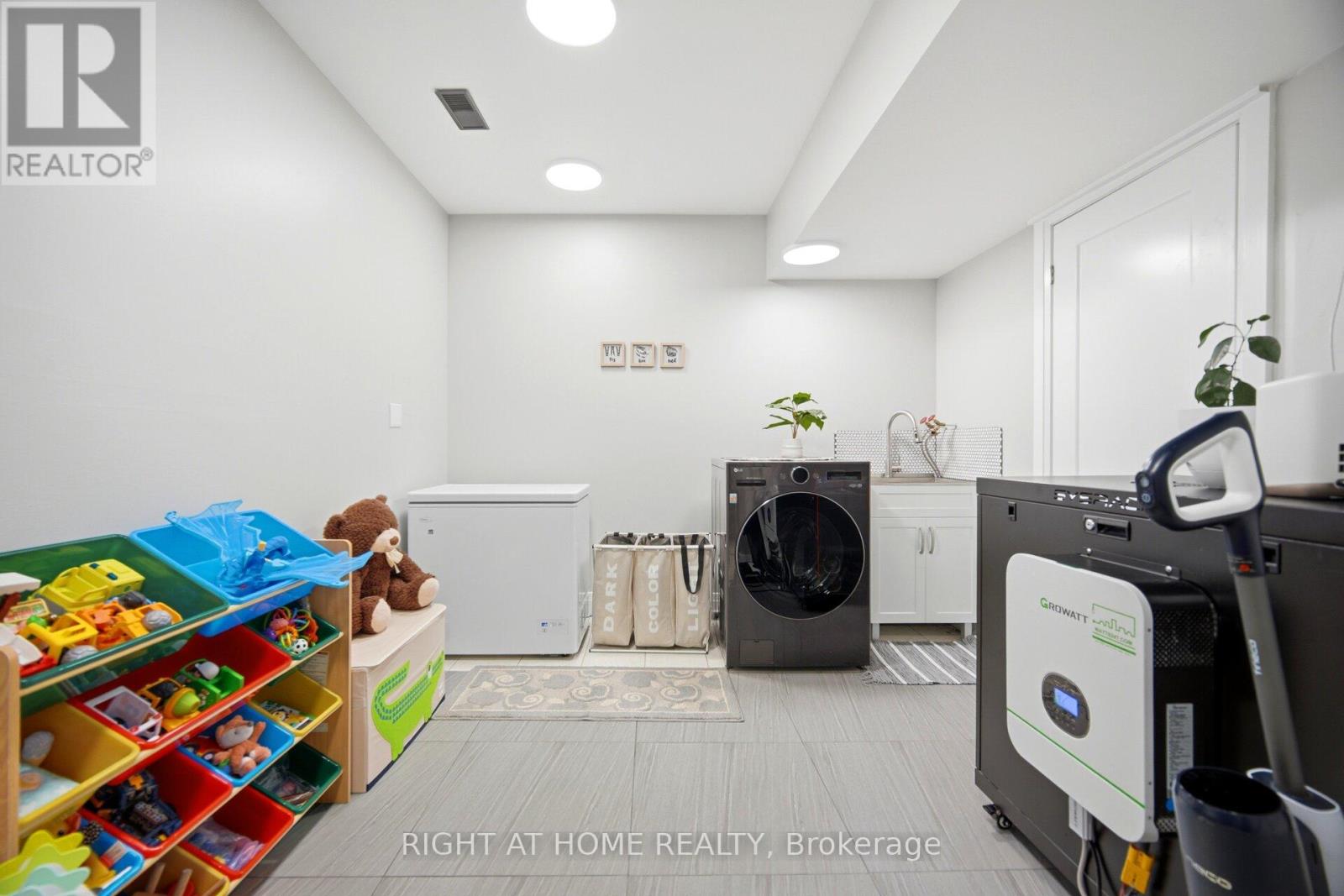 #8 24 REID DRIVE - Image 45