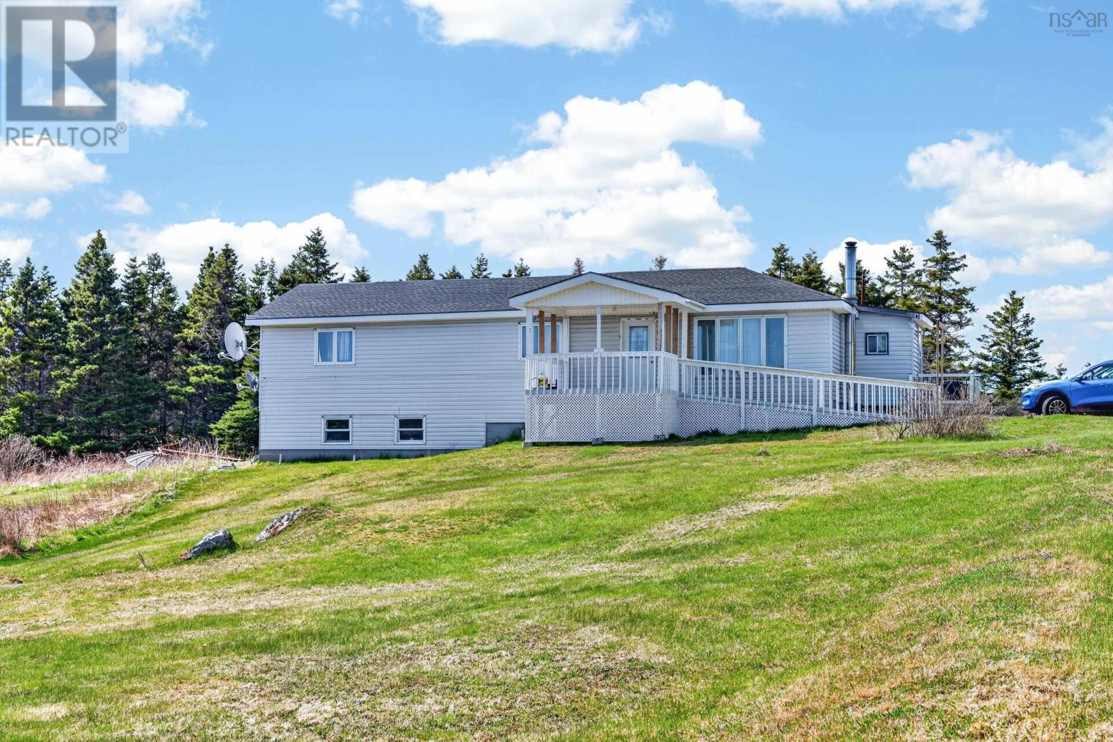 235 Louisbourg Main-A-Dieu Road - 4