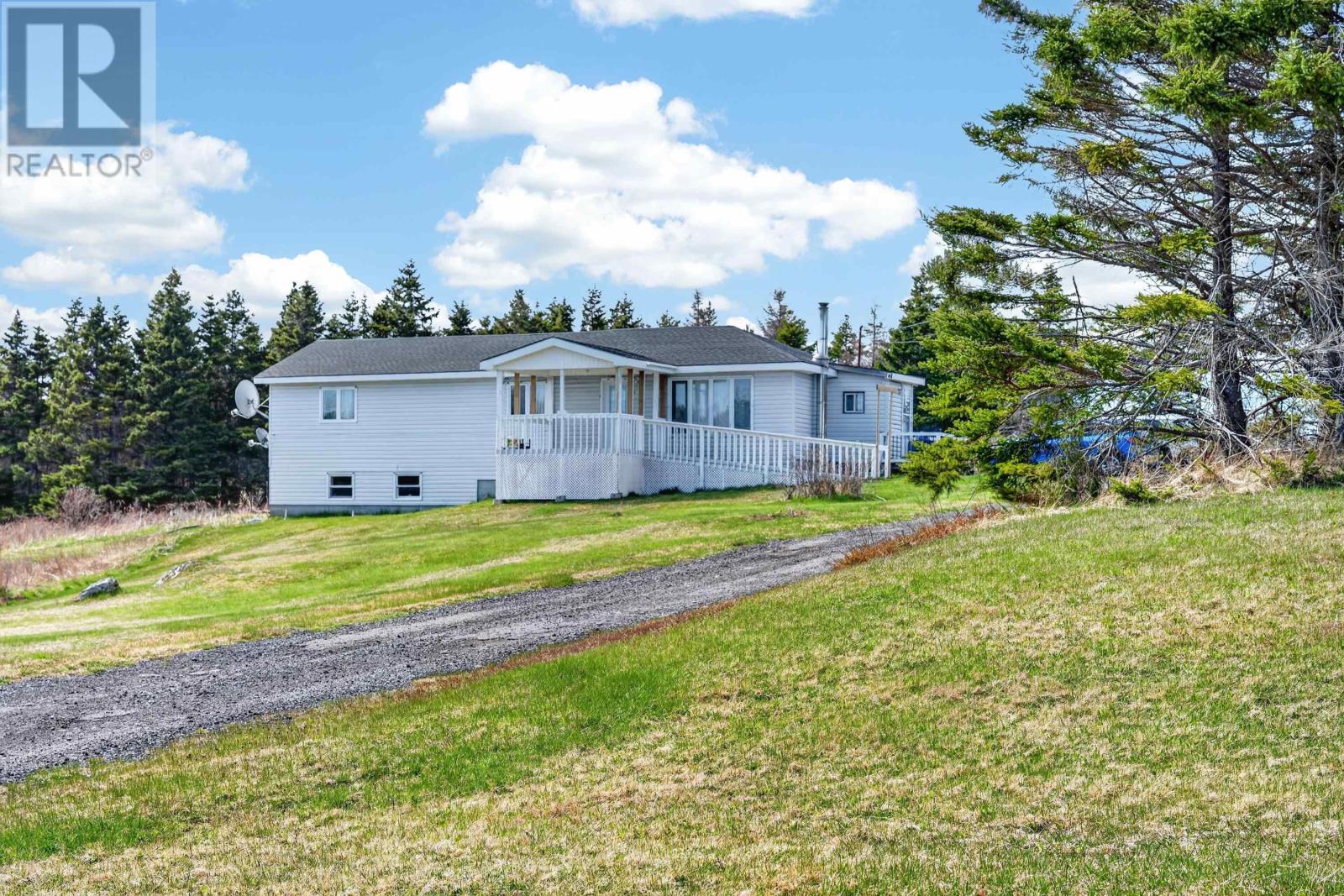 235 Louisbourg Main-A-Dieu Road - 6
