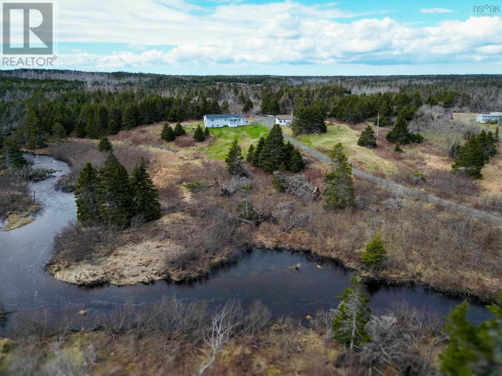 235 Louisbourg Main-A-Dieu Road - 7