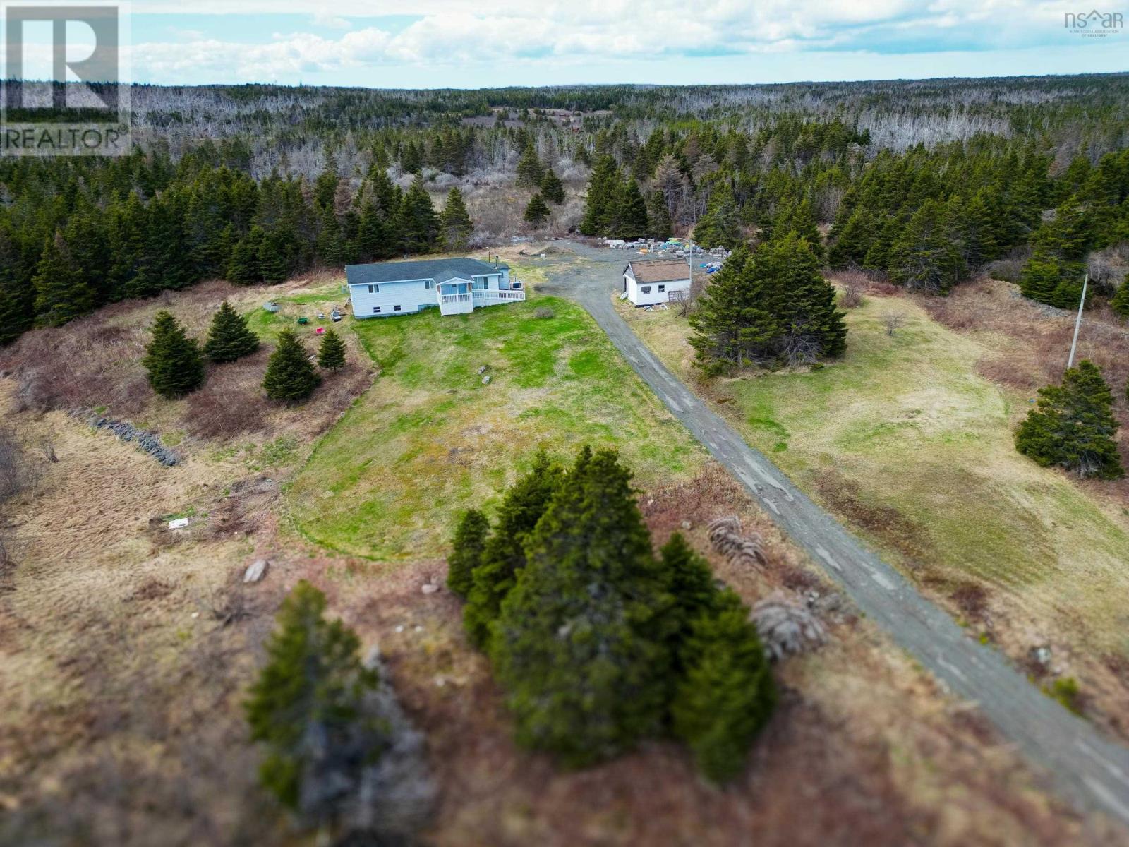 235 Louisbourg Main-A-Dieu Road - 9