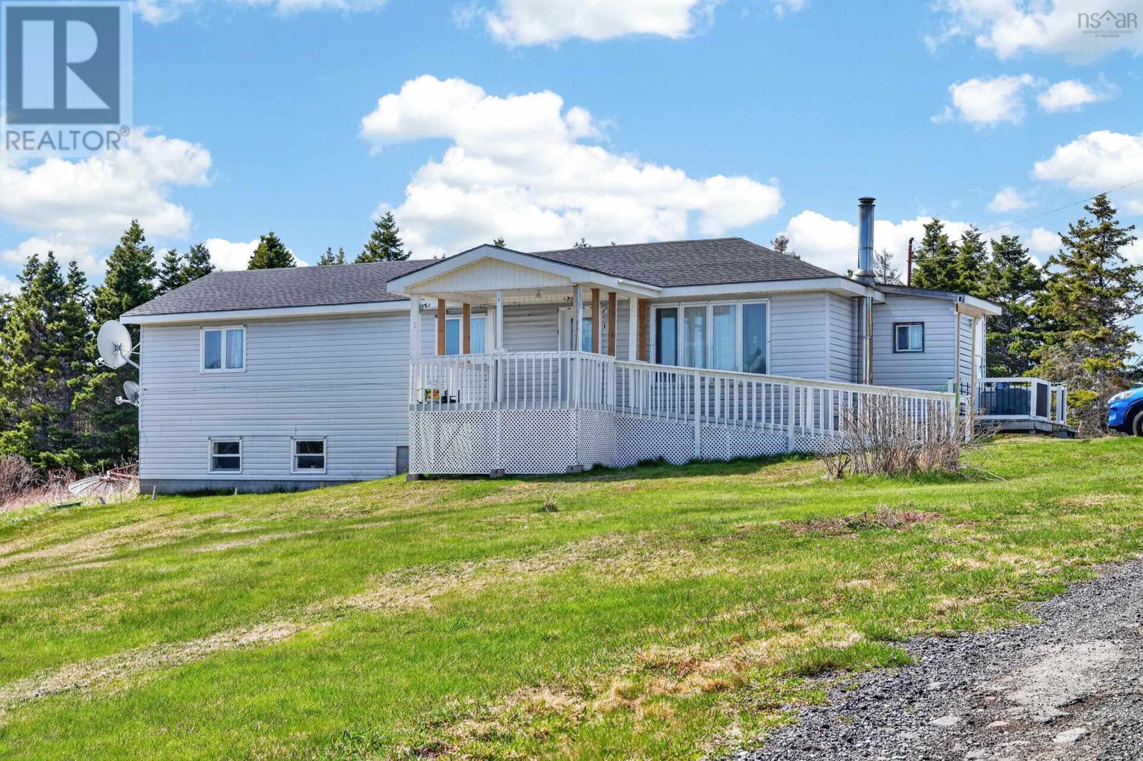 235 Louisbourg Main-A-Dieu Road - 3