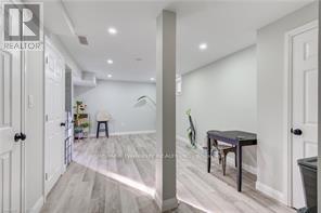 195 CHARLES STREET E - 31