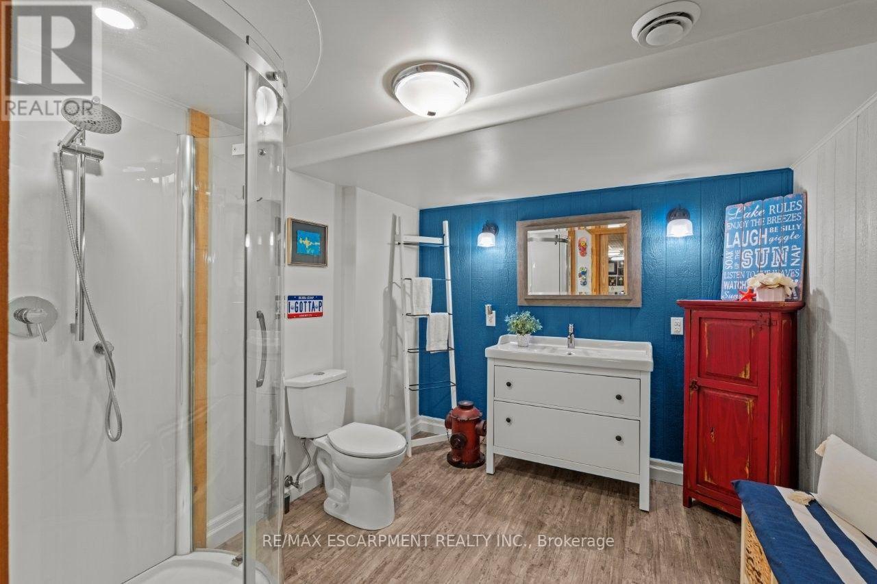 42 LAKESIDE DRIVE - Image 27