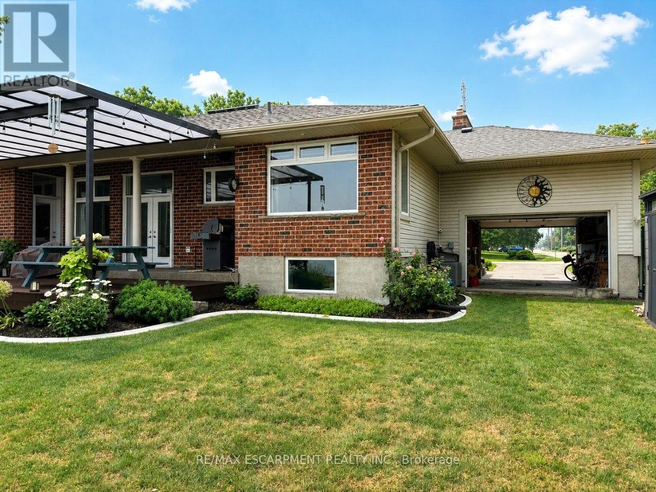 42 LAKESIDE DRIVE - Image 31
