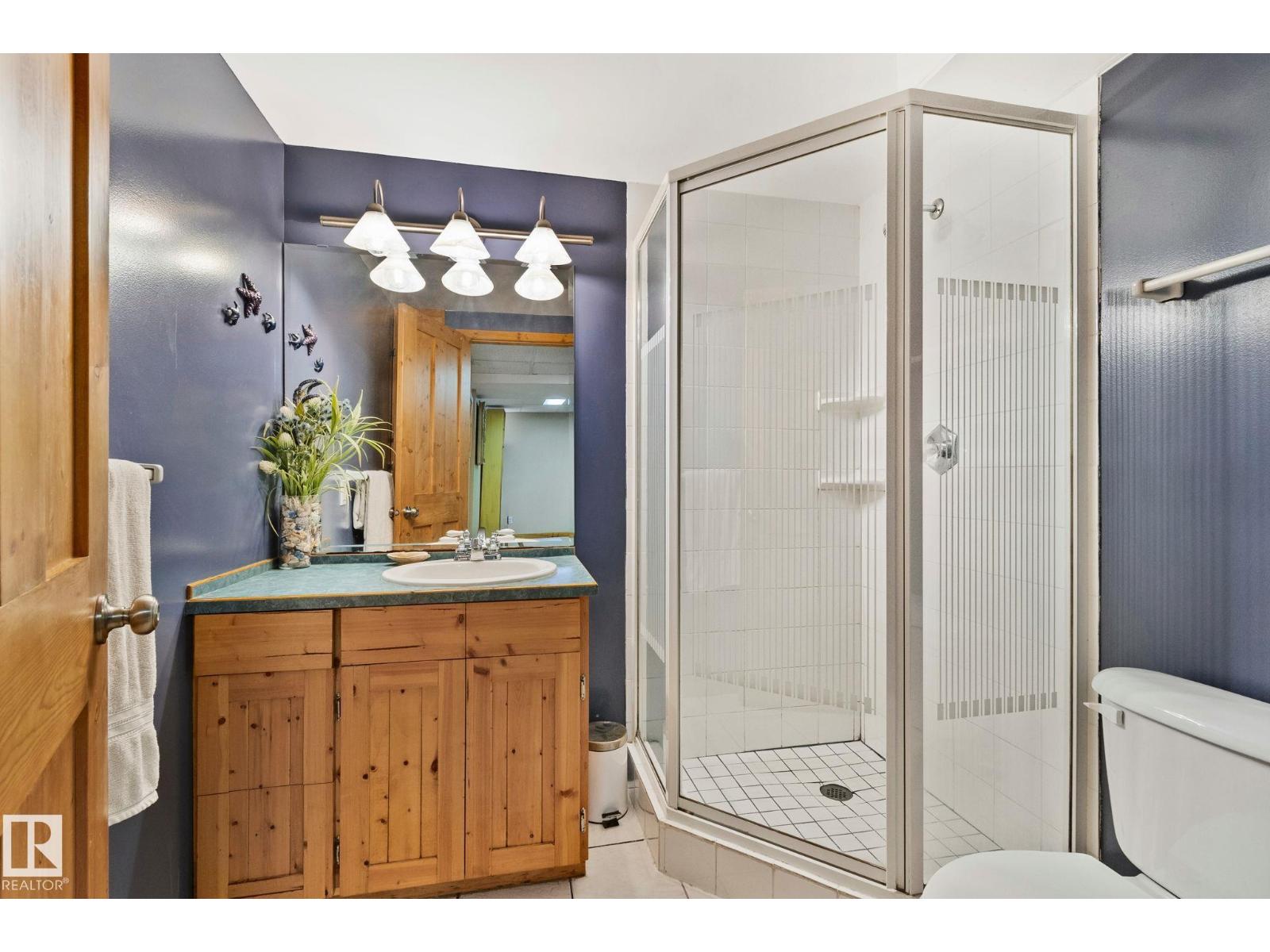 7306 21 AV NW - 31