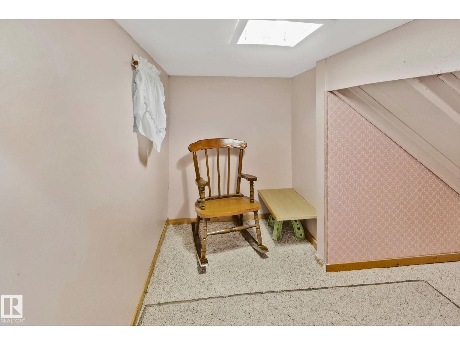 7306 21 AV NW - 33