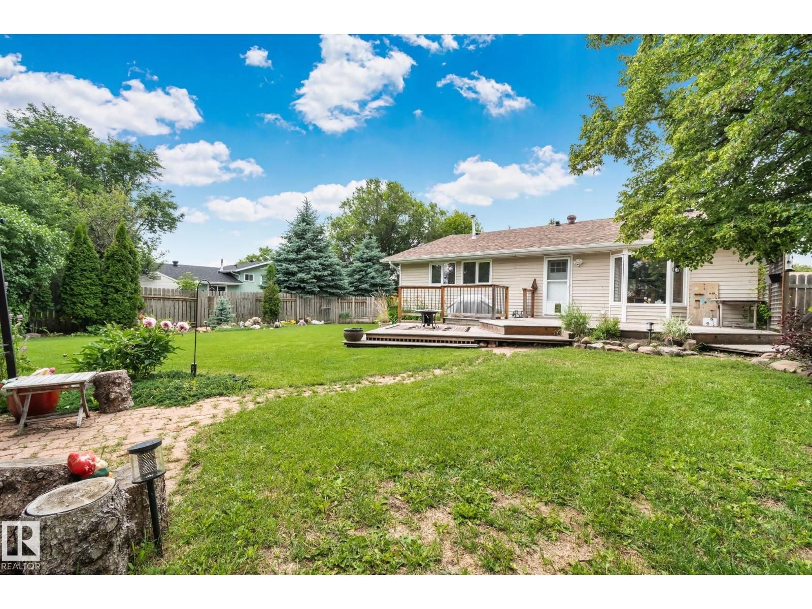 7306 21 AV NW - 40