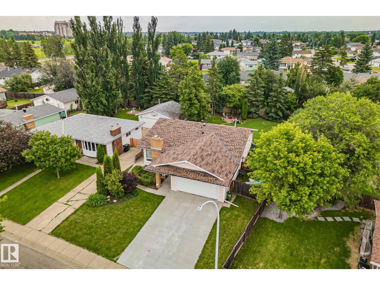 7306 21 AV NW - 47