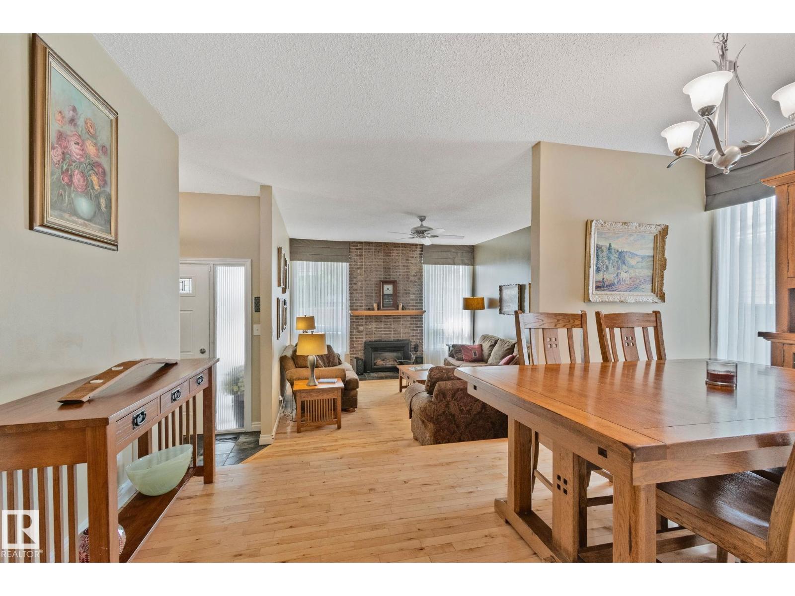 7306 21 AV NW - 5