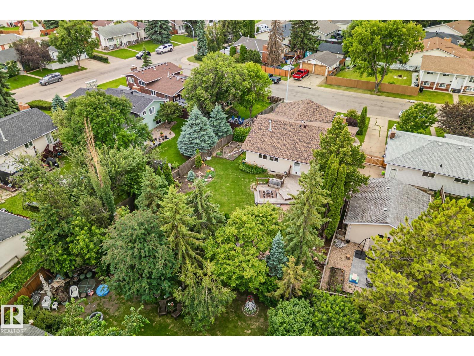 7306 21 AV NW - 52