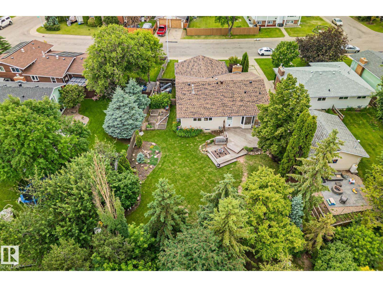 7306 21 AV NW - 53