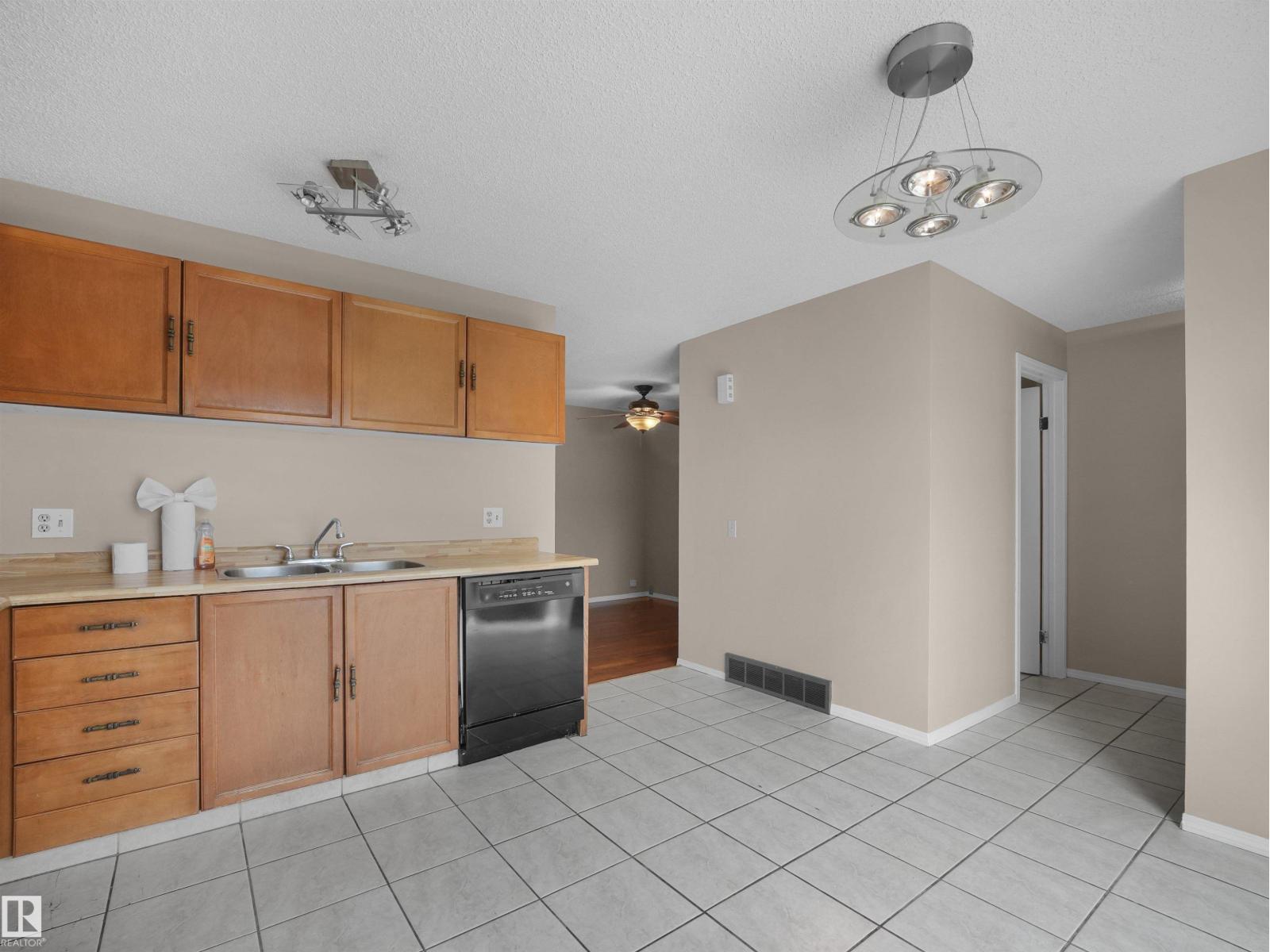 3509 43A AV NW - 10