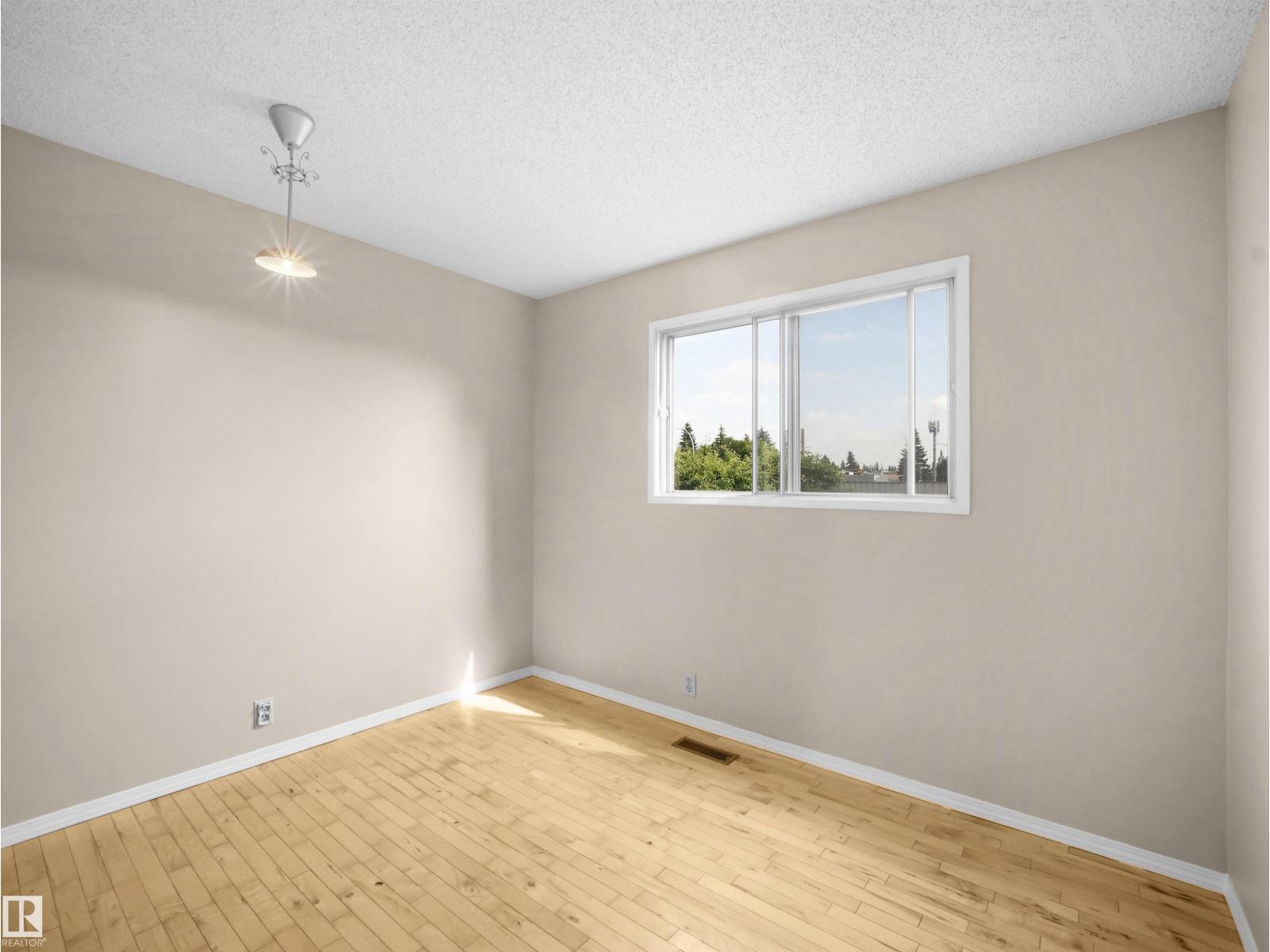 3509 43A AV NW - 21
