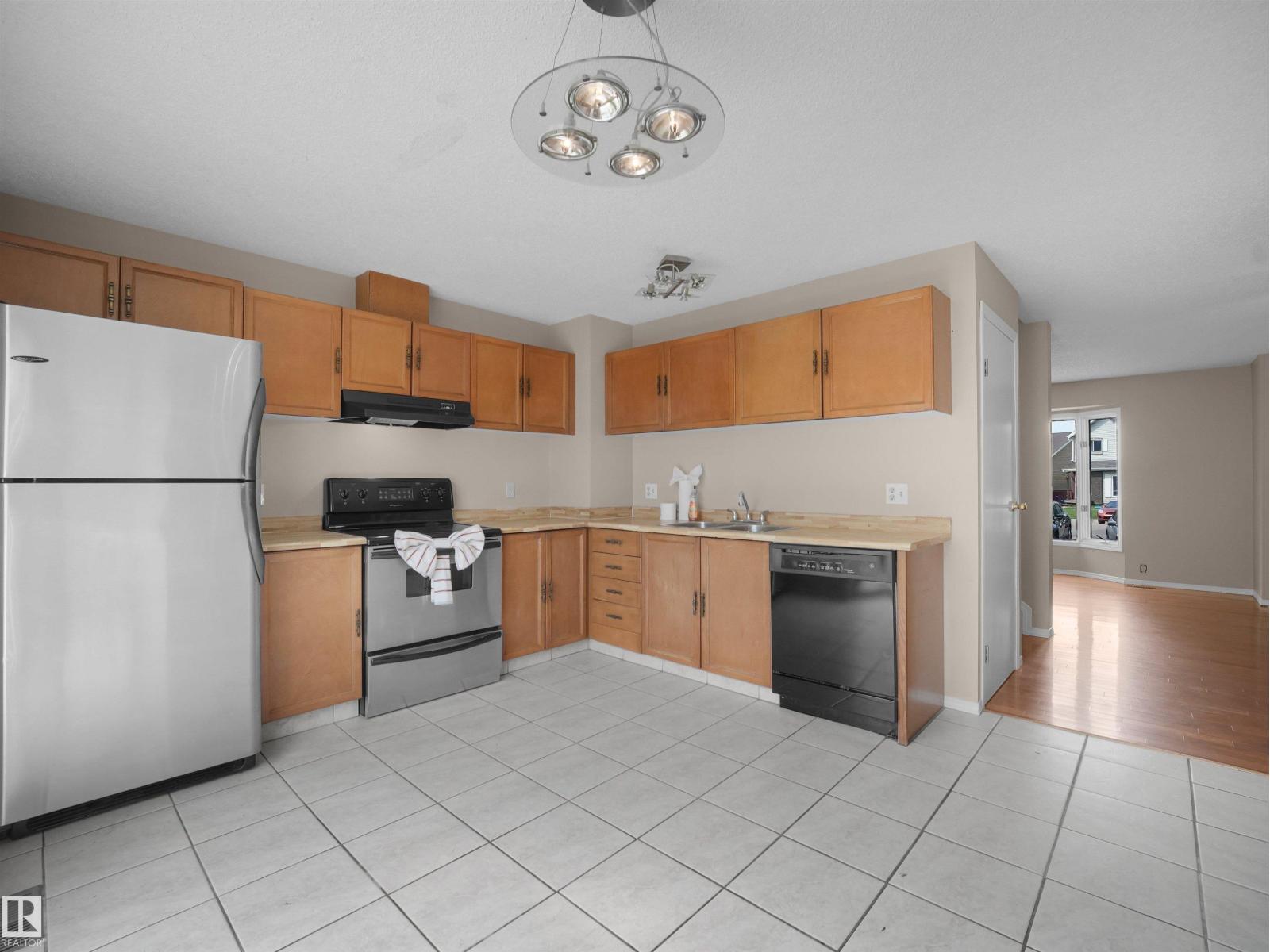 3509 43A AV NW - 7