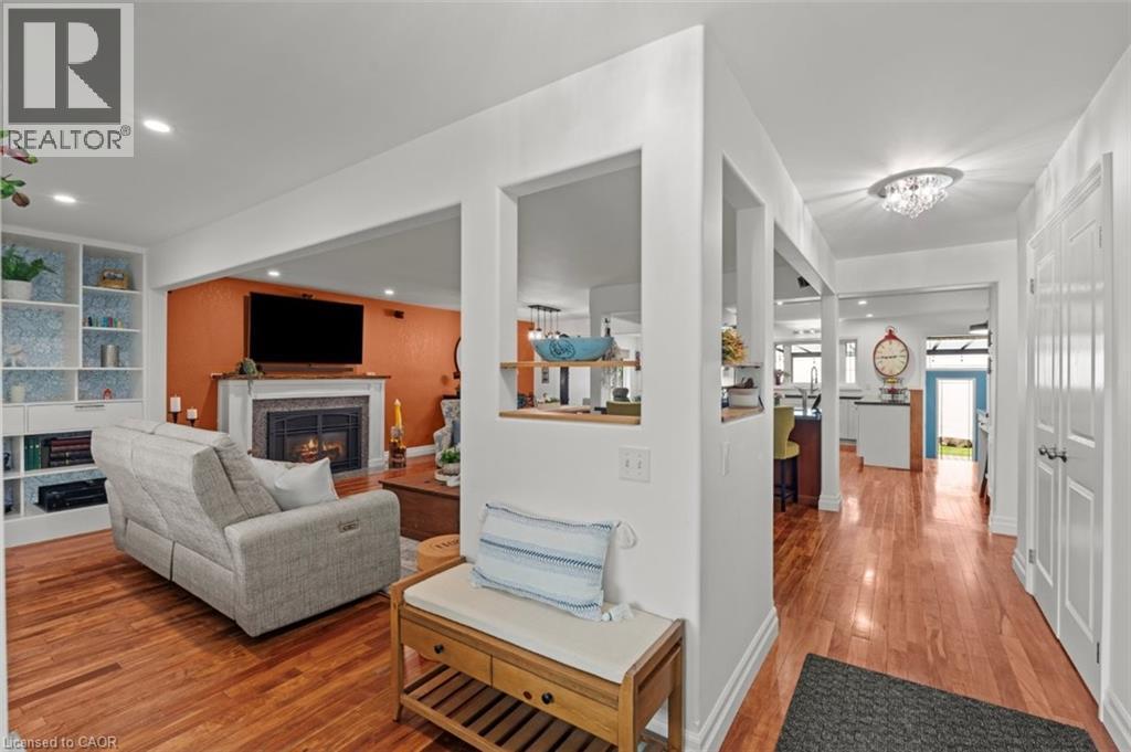 42 LAKESIDE Drive - Image 6