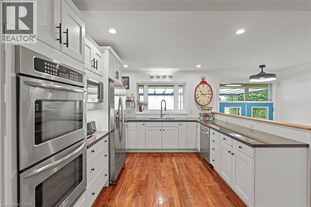 42 LAKESIDE Drive - Image 11