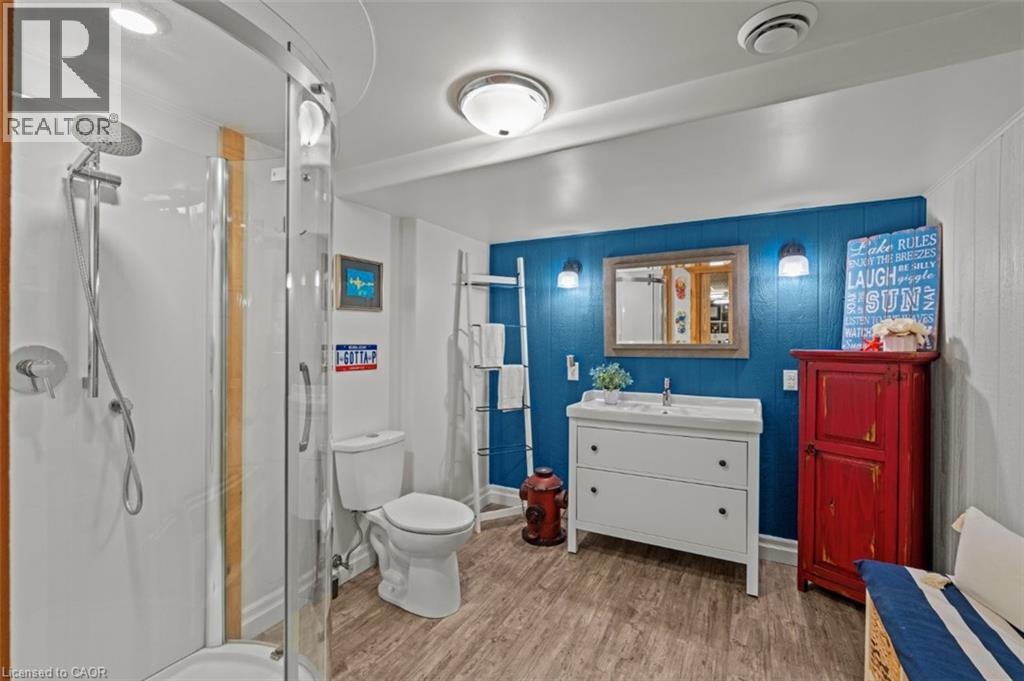 42 LAKESIDE Drive - Image 27