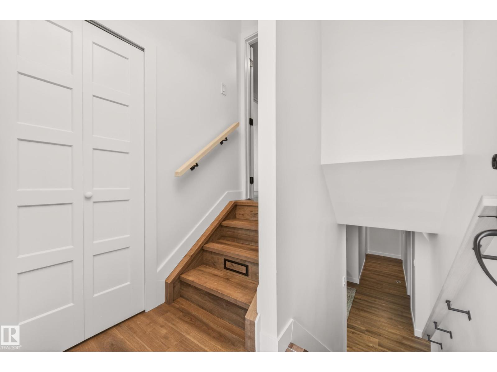 18312 91 AV NW - 56