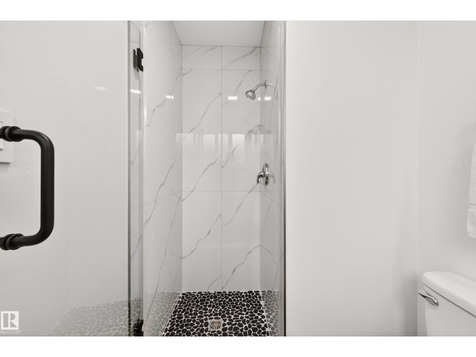18312 91 AV NW - 53