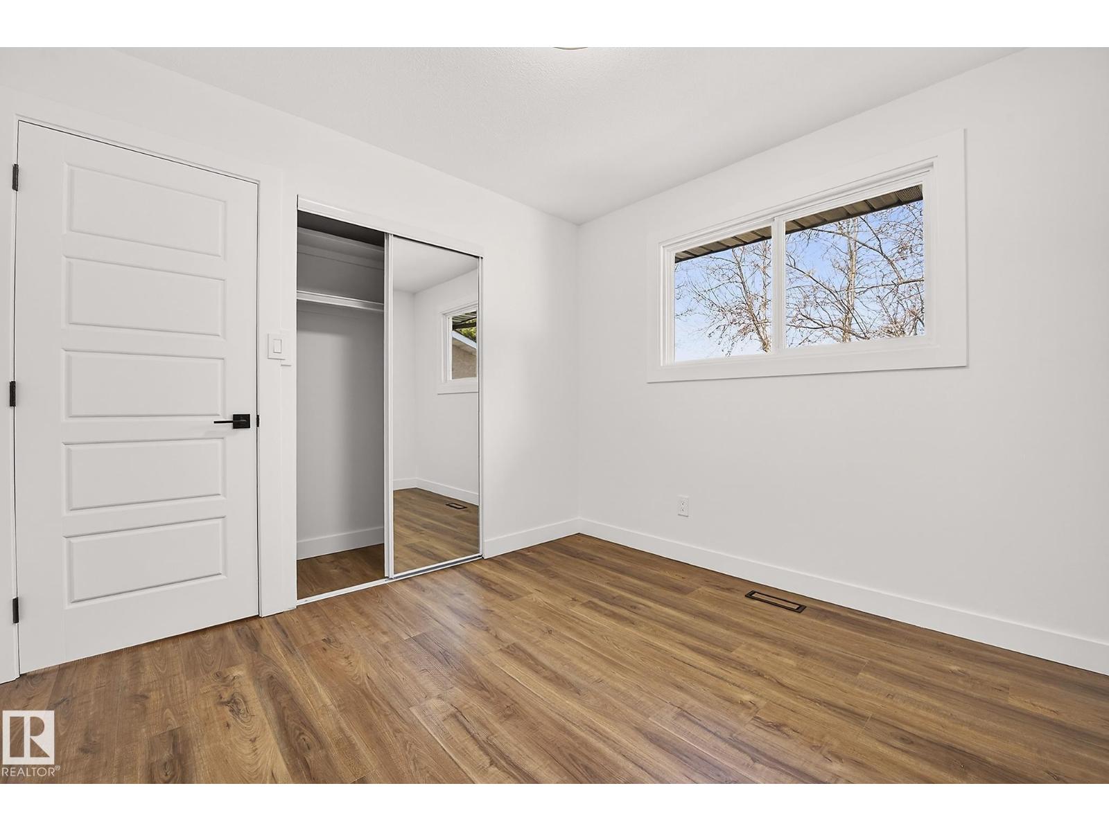 18312 91 AV NW - 42