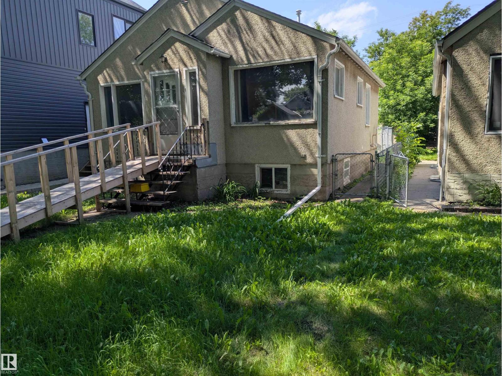 11412 85 ST NW - 14