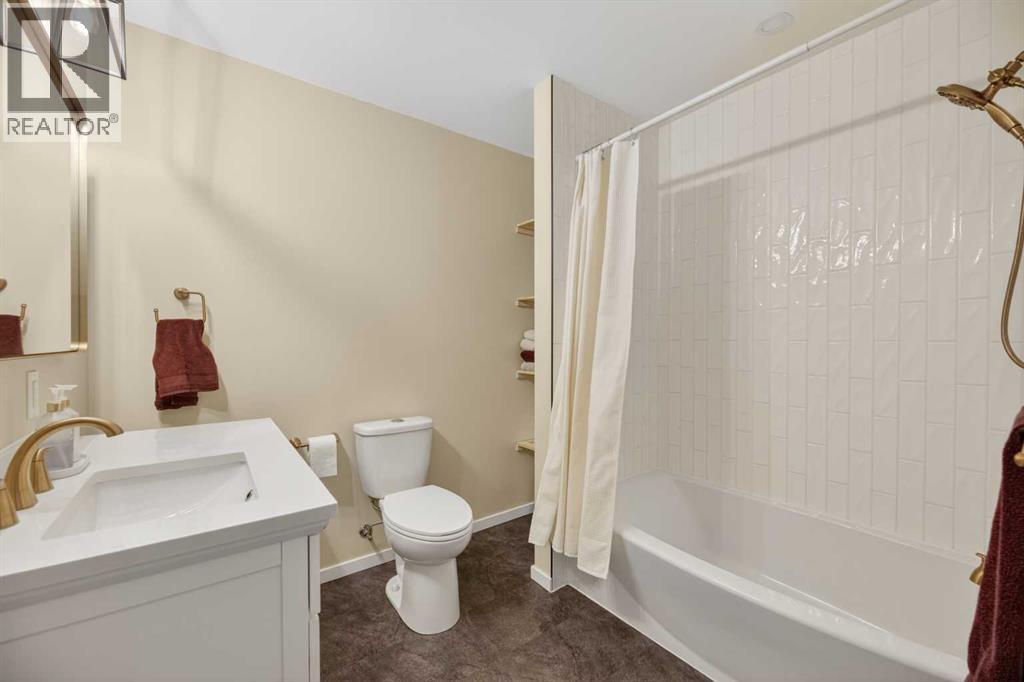 35 Queen Isabella Close SE - 15