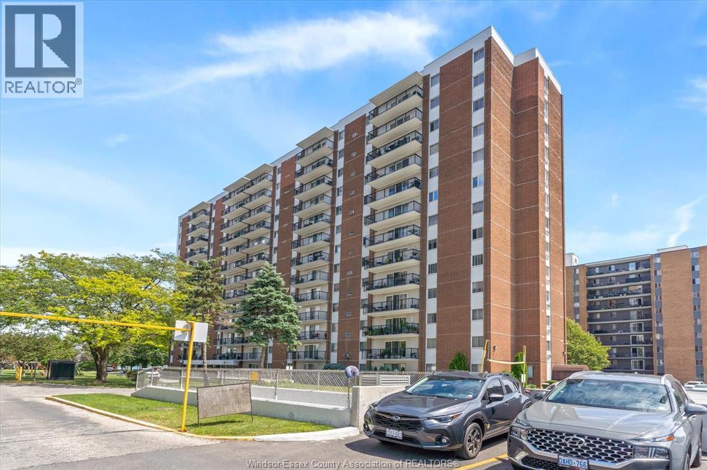 #1110 8591 RIVERSIDE DRIVE East - 1