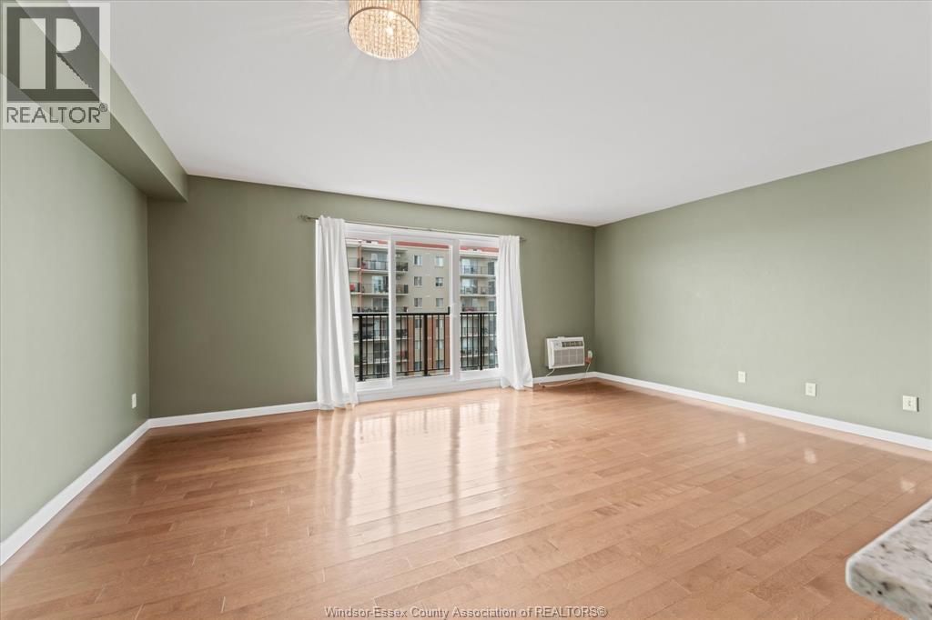 #1110 8591 RIVERSIDE DRIVE East - 12