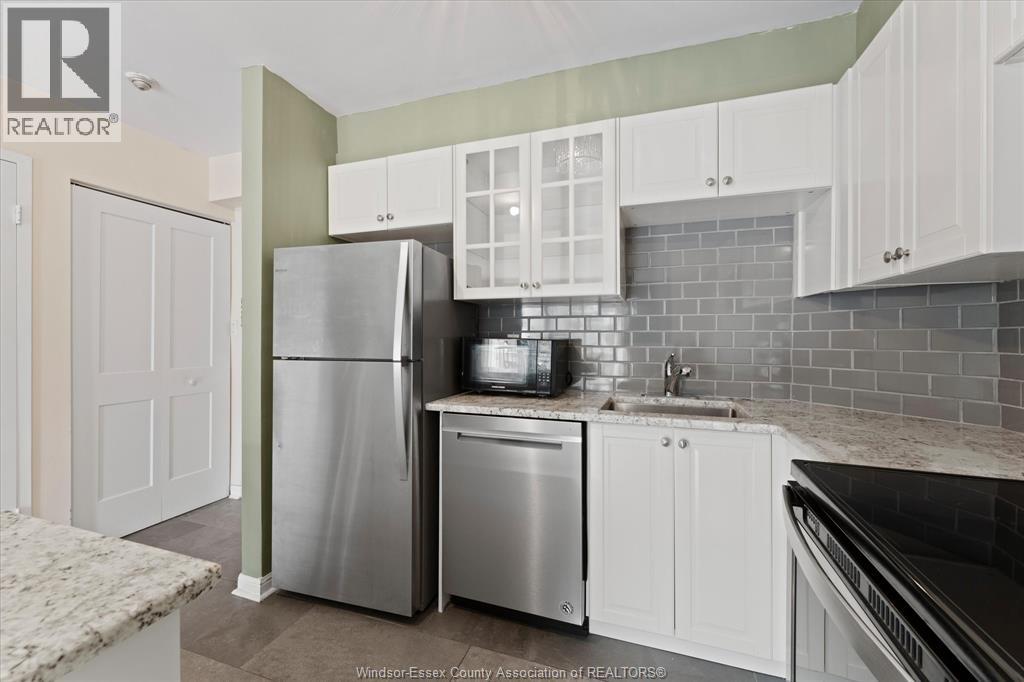 #1110 8591 RIVERSIDE DRIVE East - 18