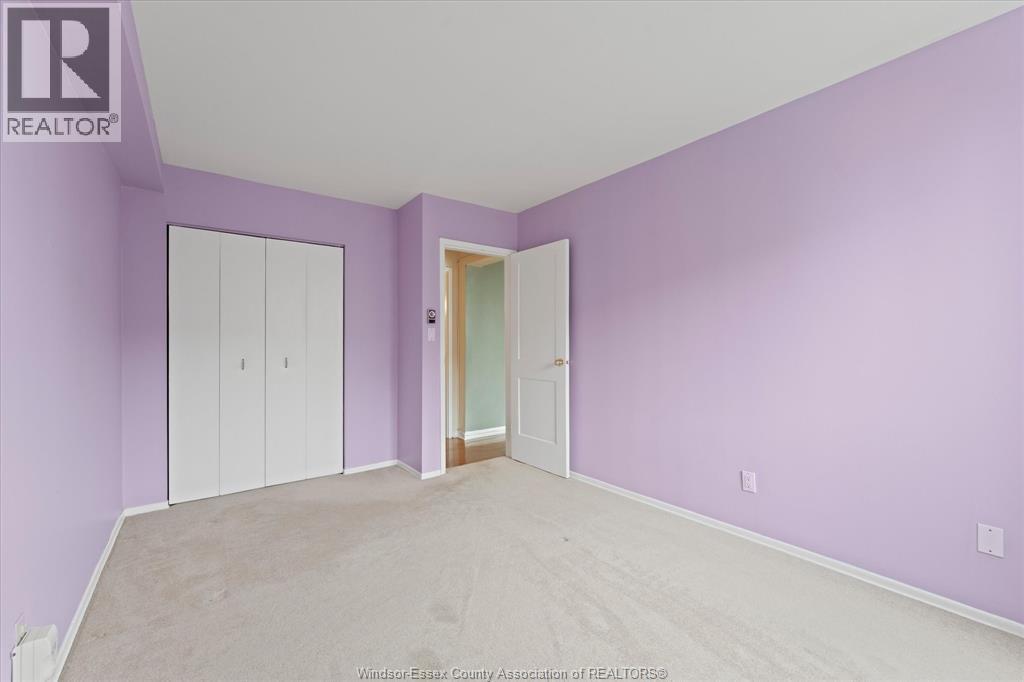 #1110 8591 RIVERSIDE DRIVE East - 23