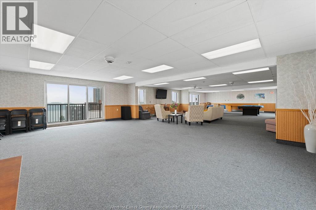 #1110 8591 RIVERSIDE DRIVE East - 36