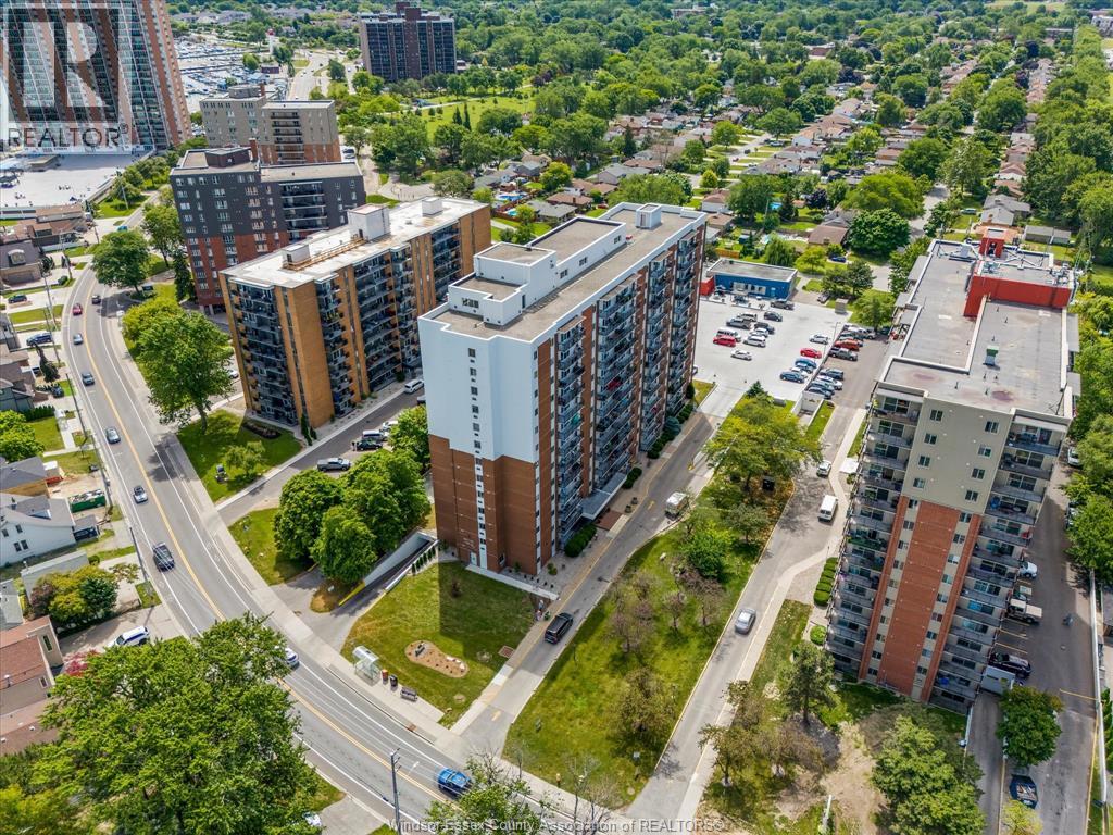 #1110 8591 RIVERSIDE DRIVE East - 49