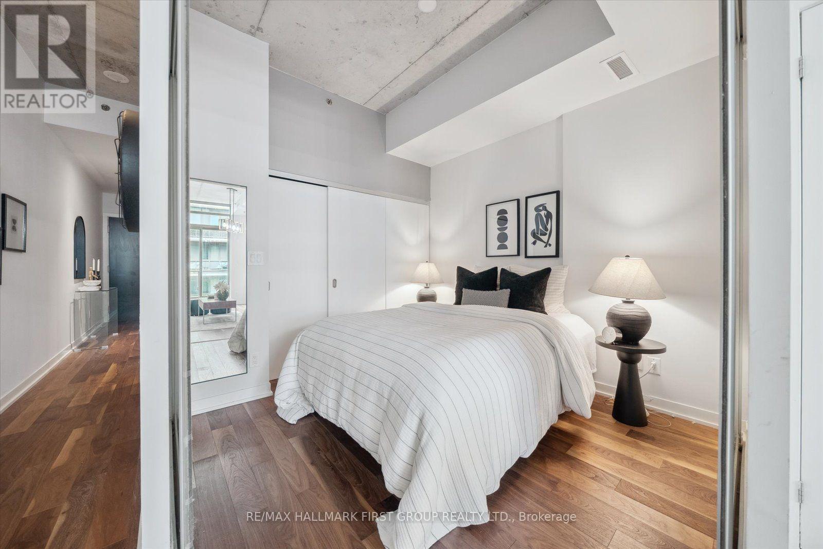 #602 8 GLADSTONE AVENUE - 11