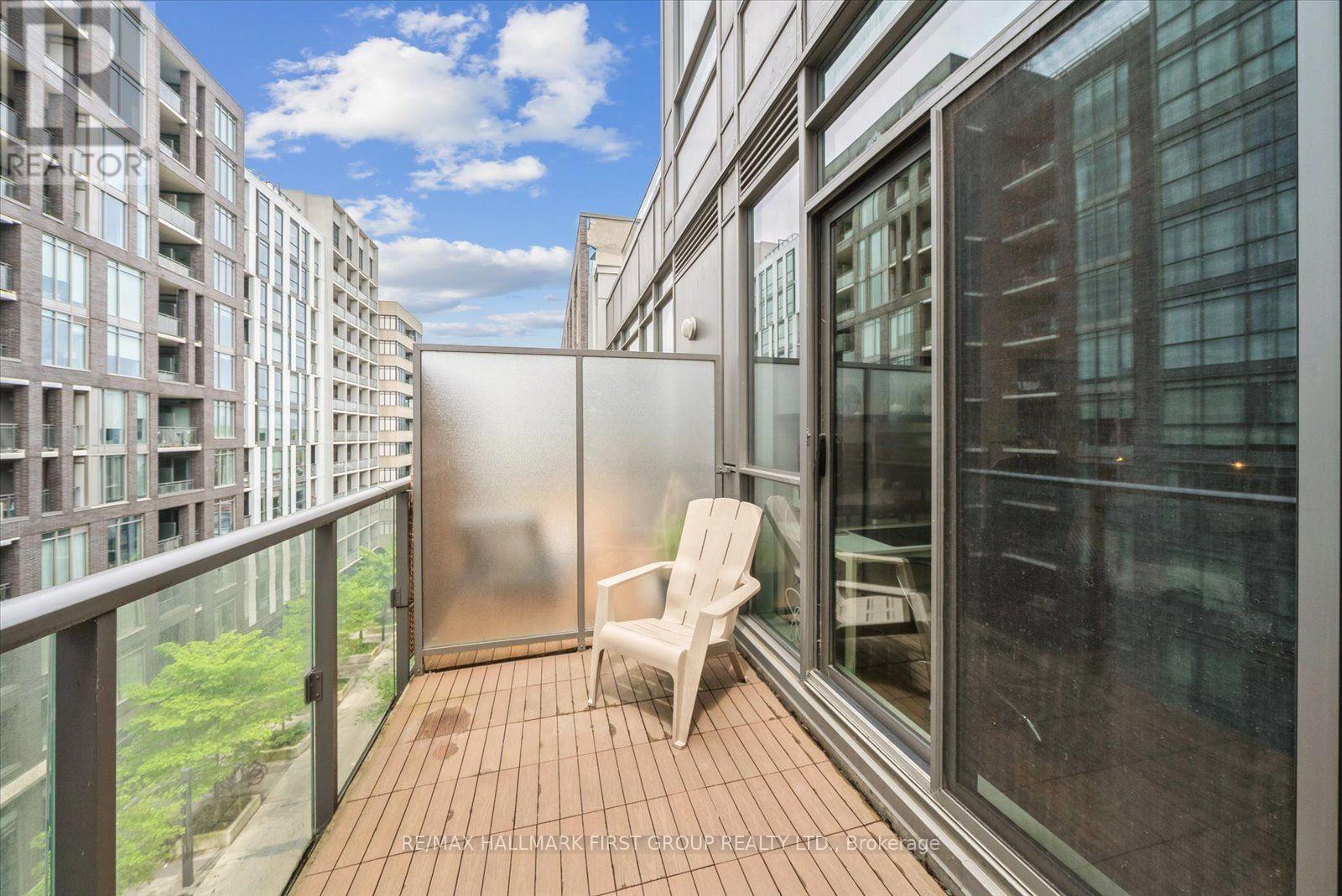 #602 8 GLADSTONE AVENUE - 20