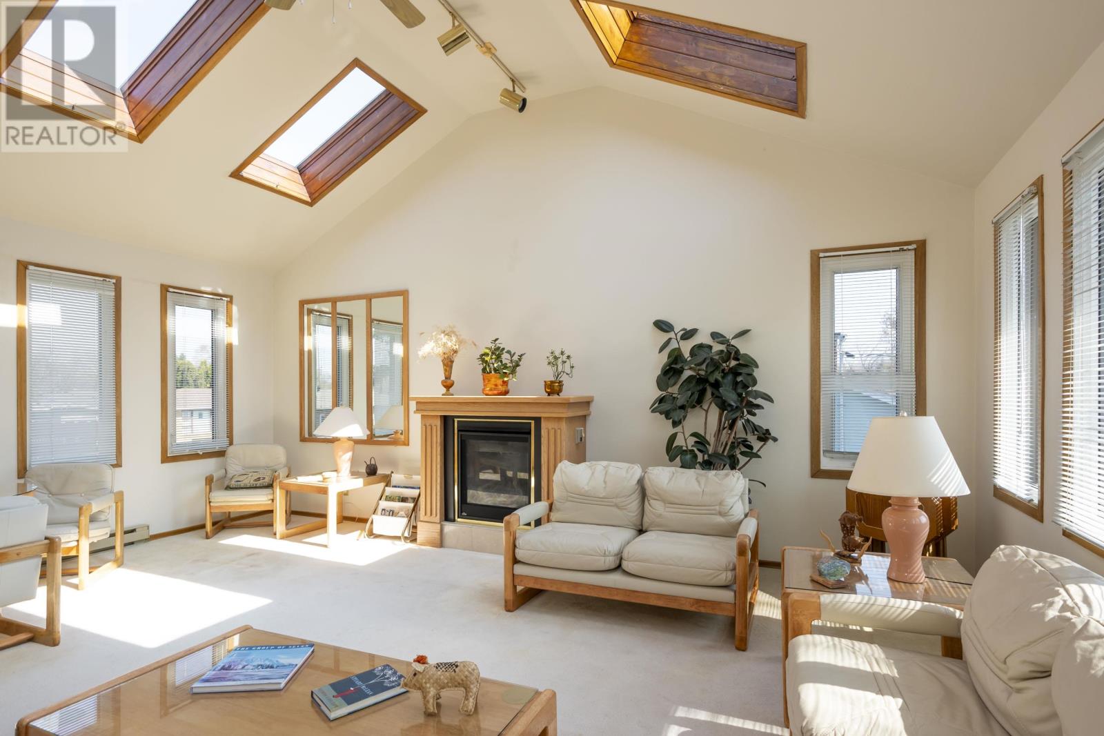 231 ALDER AVE - 12