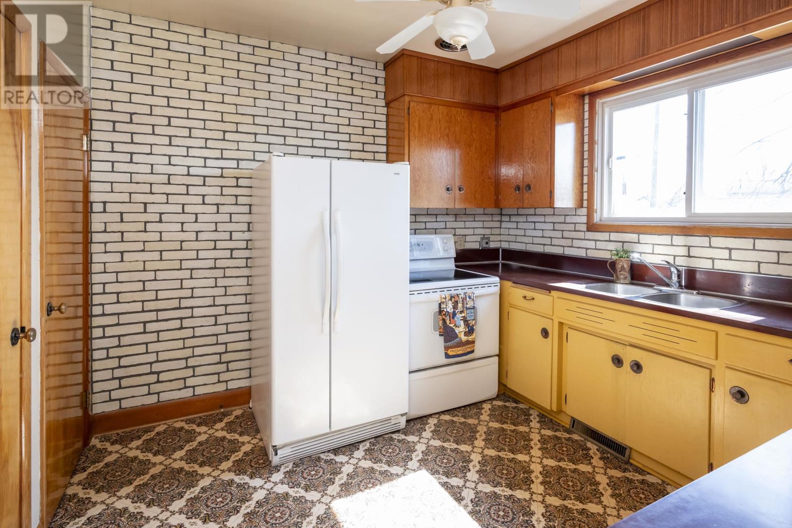 231 ALDER AVE - 16