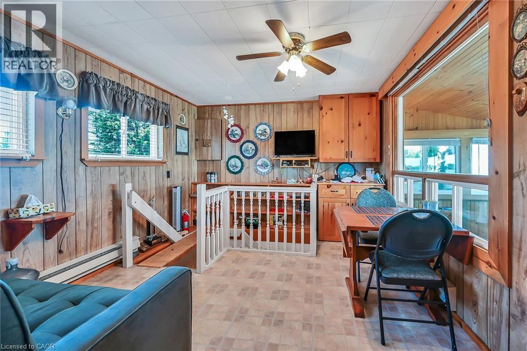 86 LAKESHORE Road - 9