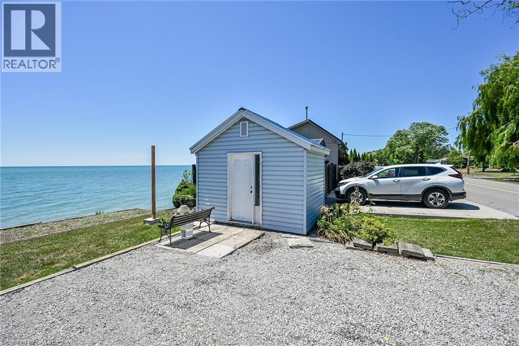86 LAKESHORE Road - Image 25