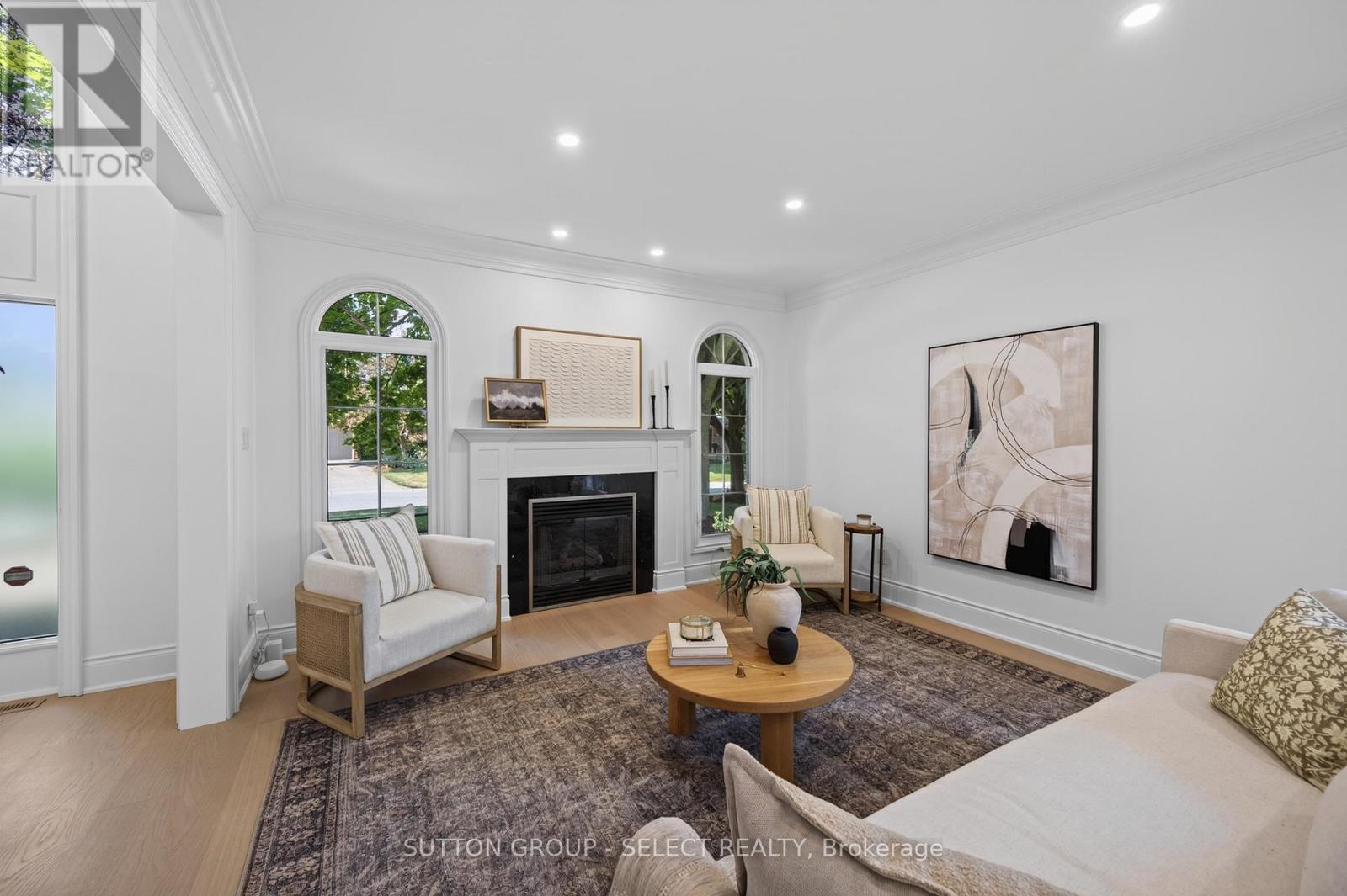 39 BUTTERNUT GROVE - Image 19