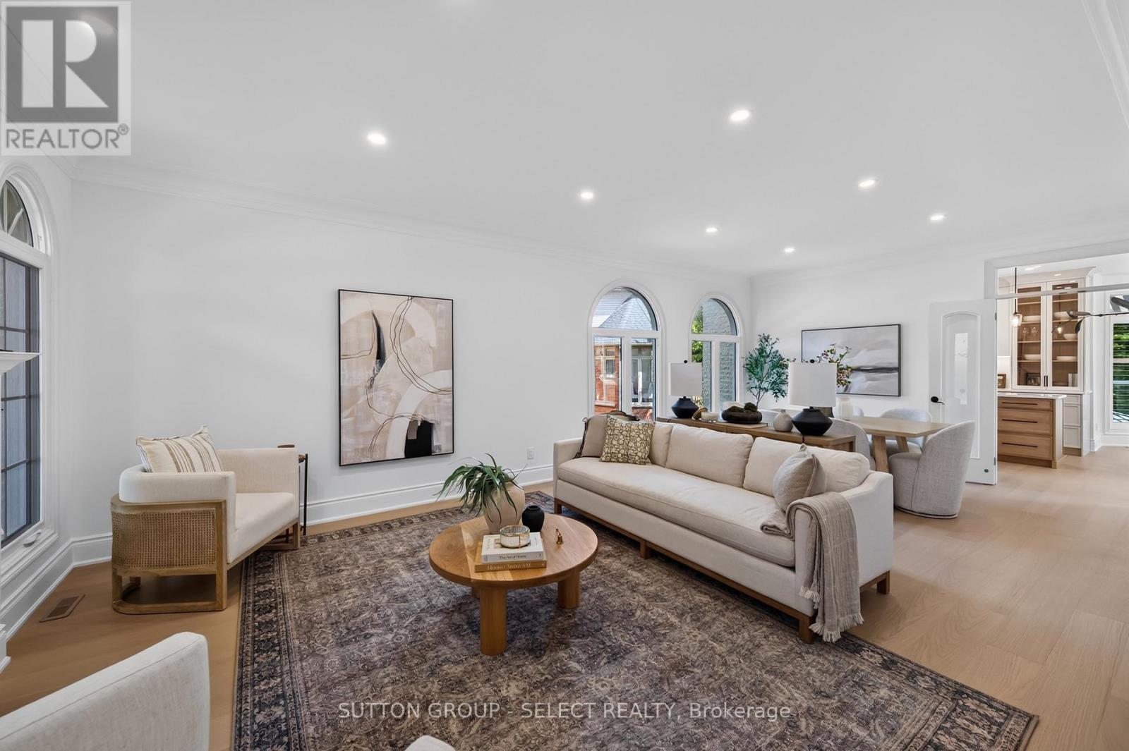 39 BUTTERNUT GROVE - Image 20