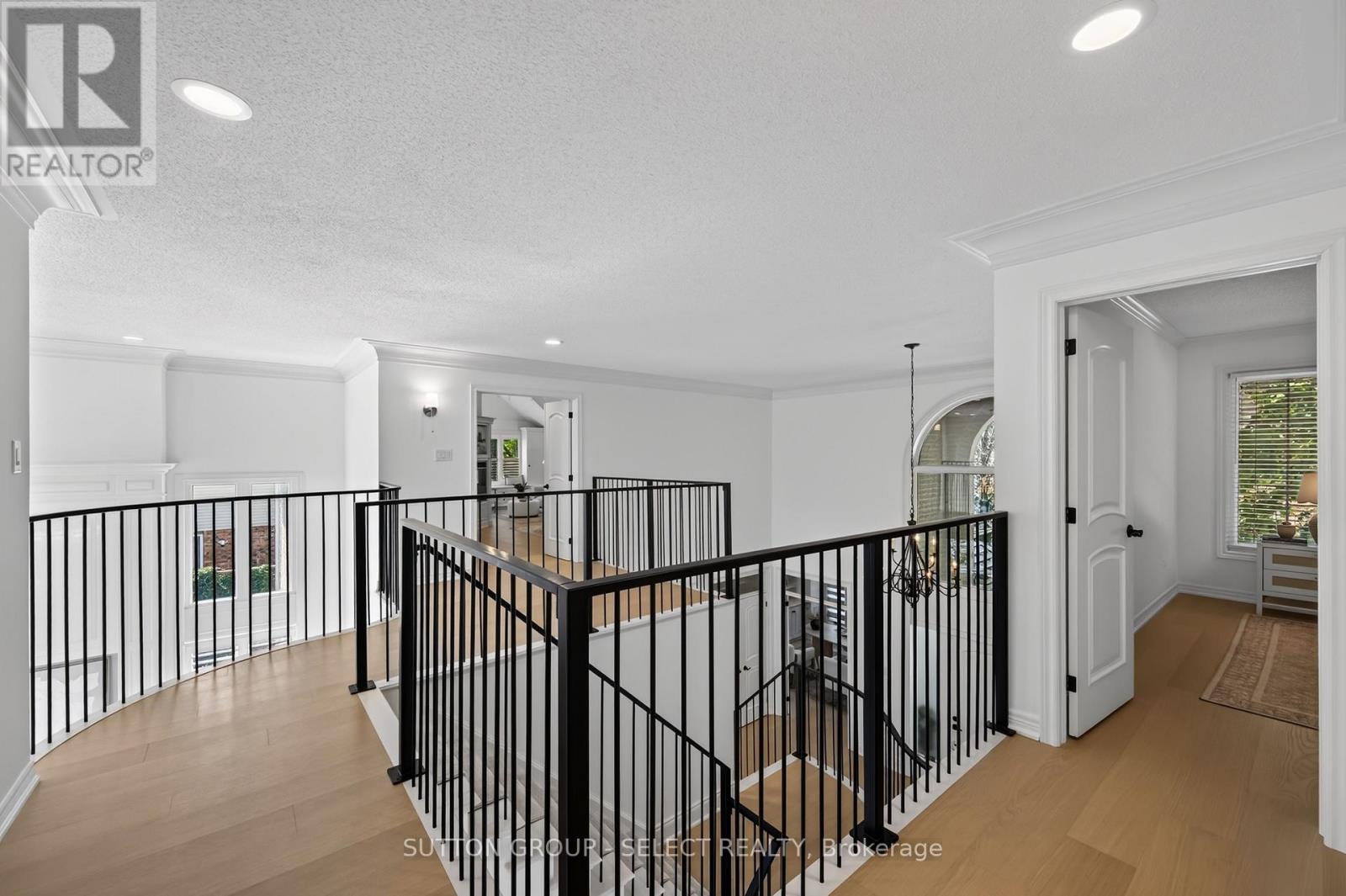 39 BUTTERNUT GROVE - Image 25