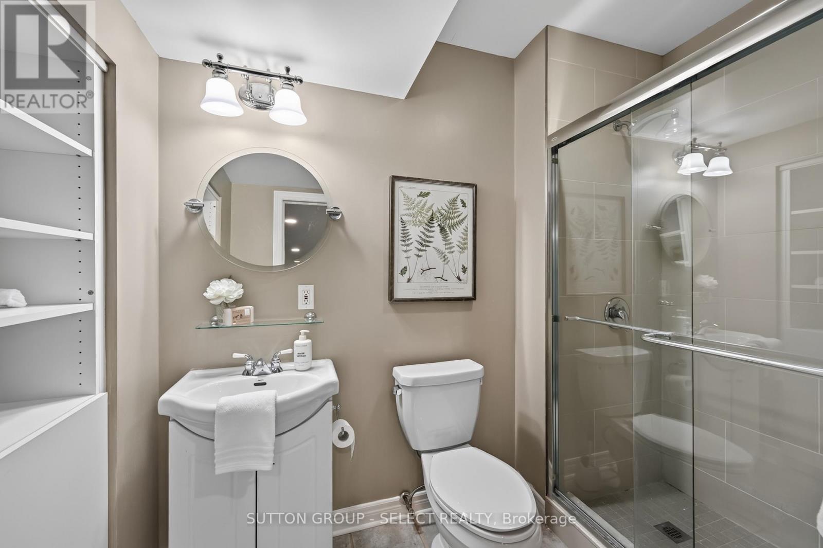 39 BUTTERNUT GROVE - Image 38