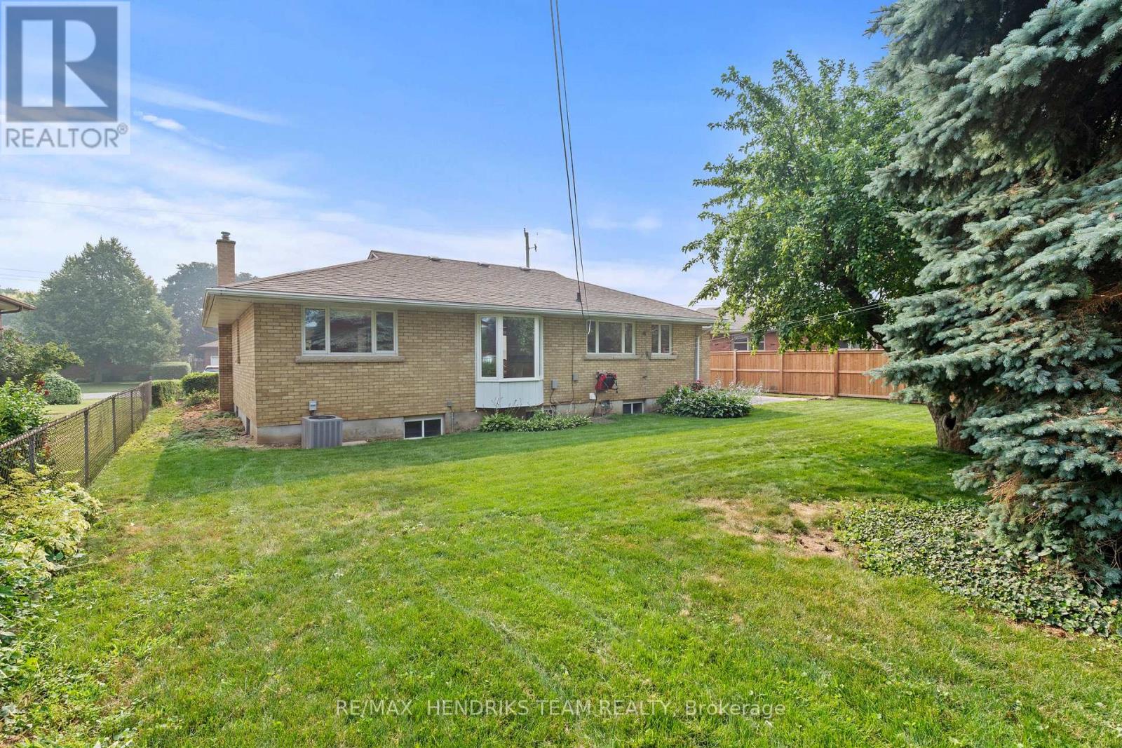 17 KAMLA DRIVE - 25