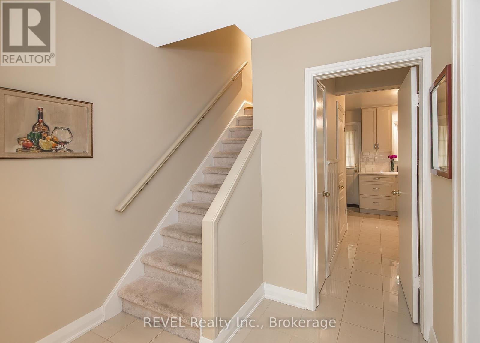 113 ST. PAUL CRESCENT - 10