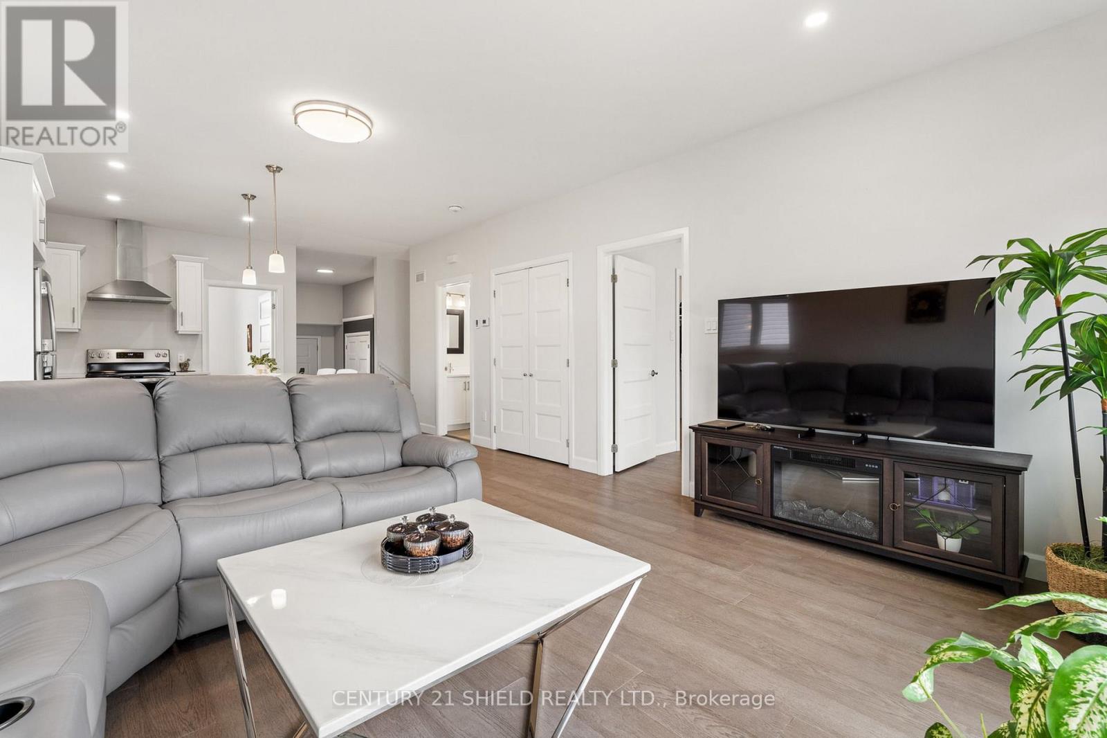 2296 CREWSON COURT - Image 18