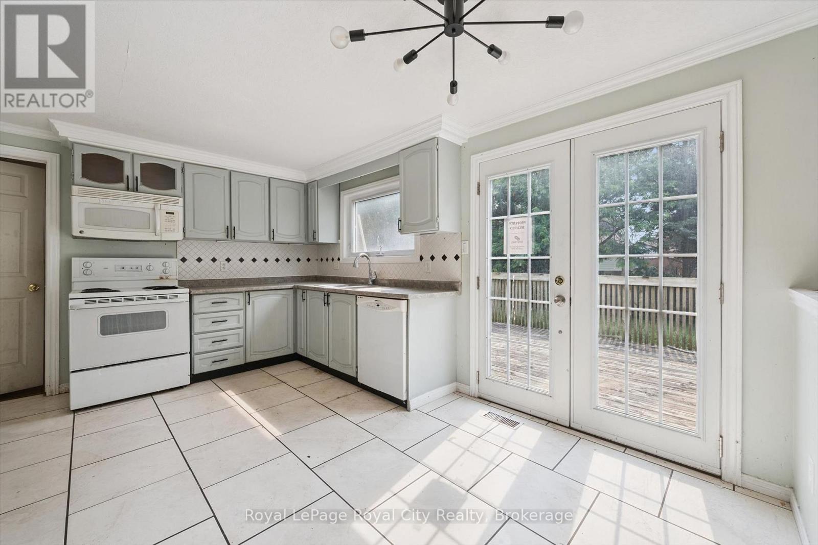 628 WILLOW ROAD - 9