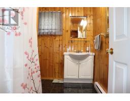 37 Gull Pond Road thumbnail 10